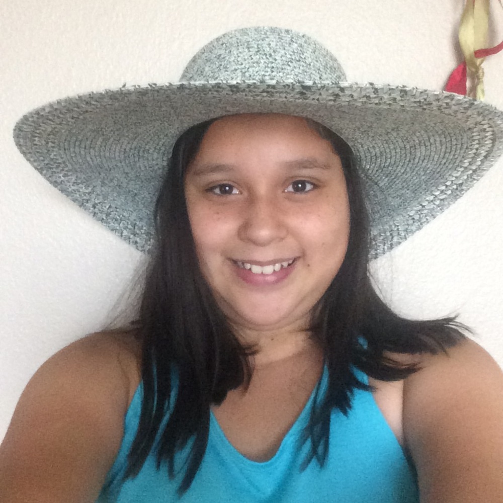 Meet your Posher, Mariana del real